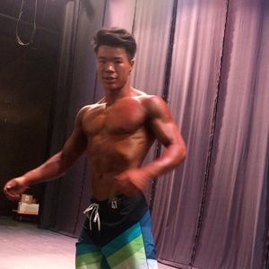 Meet your Posher, Max